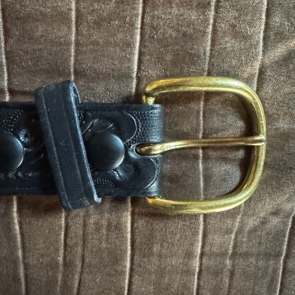 Boston black embossed leather belt with brass buckle Size 36 Made in USA